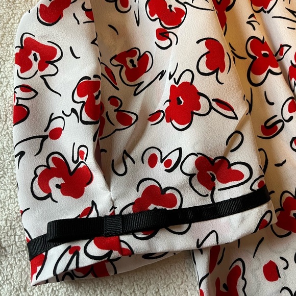 Vintage Dress white red black floral print, tiered skirt, shoulder pads, sz 12 - Picture 7 of 11